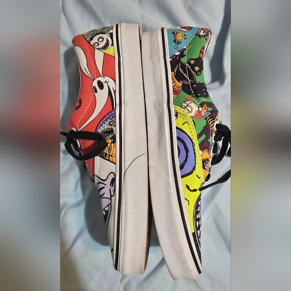 Vans Nightmare Before Christmas Sneakers - Picture 5 of 8